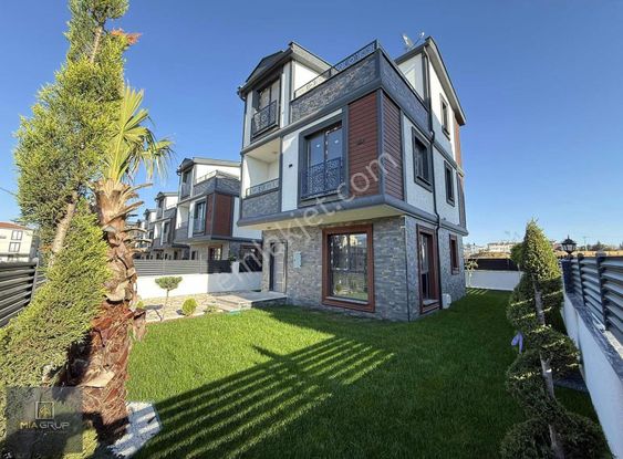 Mia Grup // Denize 50 Mt Müstakil 4+1 Lüx Villa