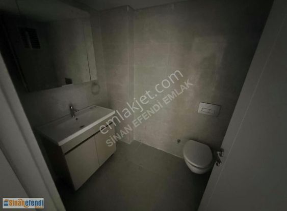 Sinanefendi' Eml'den Sur Yapı'da Krediye Uygun Fırsat 4+1