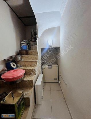 Ünsal Sinan Efendi Eml'dan 200 M² 5+1 Bahçe Kat Daire Satılık