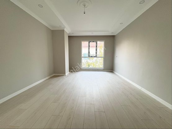 Kazık Karabekir Mahallesinde 4+1 200m2 Müstakil Bahçeli Lüx Dublex