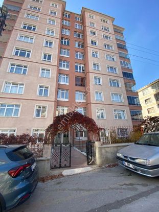 Ufuk Kılıç Emlak'tan Yerden Isıtmalı 3+1 Yüksek Giriş Site Dairesi