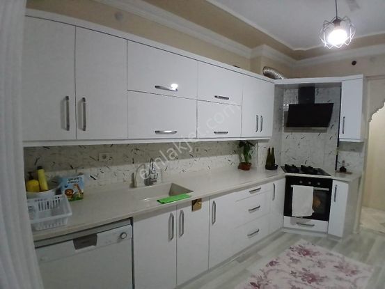 Akçay Emlak'tan Akşehir Stadyum Civarı Satılık Bakımlı 3+1 Daire