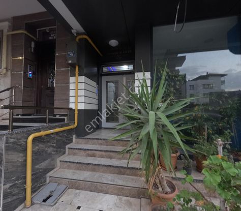 Buca İnönü'de Kiralık 2+1 Daire