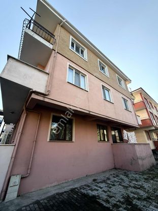 Ulucan'dan İnegöl Merkez'de Ünüversite Blgs'de Kiralık 3+1 Daire
