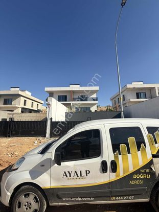 Ayalp'ten Kızılhisarda 3+1 Satılık İkiz Villa!