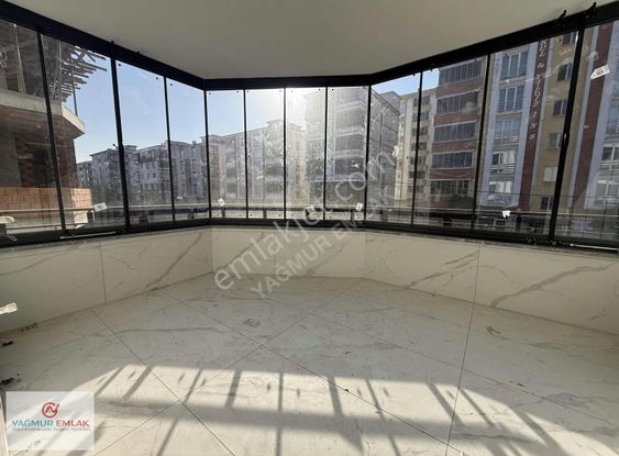 Yağmur Emlak'tan Tekkeköy'de Satılık Ultra Lüks 3+1 Sıfır Daire