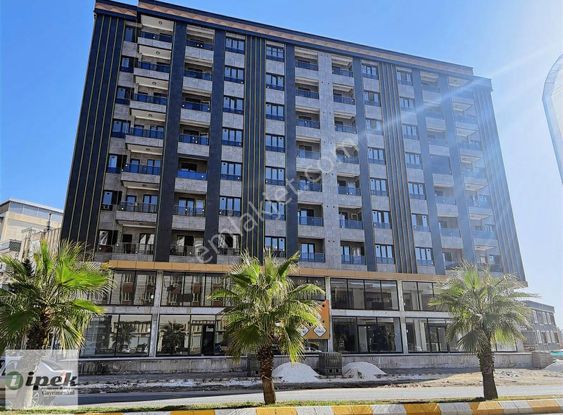 Şehir Merkezinde Lüks 1+1