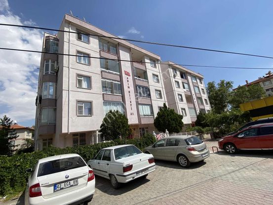 Yeğenoğlu Caddesi Üzeri Çok Cepheli Aydınlık 4+1 Geniş Daire