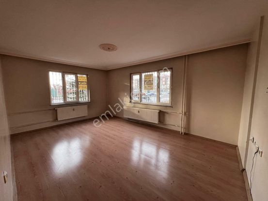 Mevlana Kültür Merkezi Önü