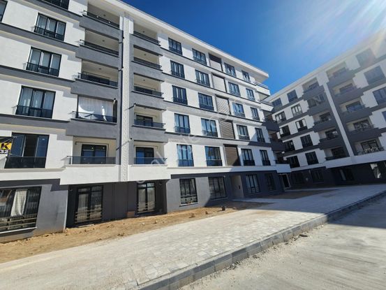 Fatih Karakolu Karşısında 3+1 Arakat Boş Kooperatif Hissesi