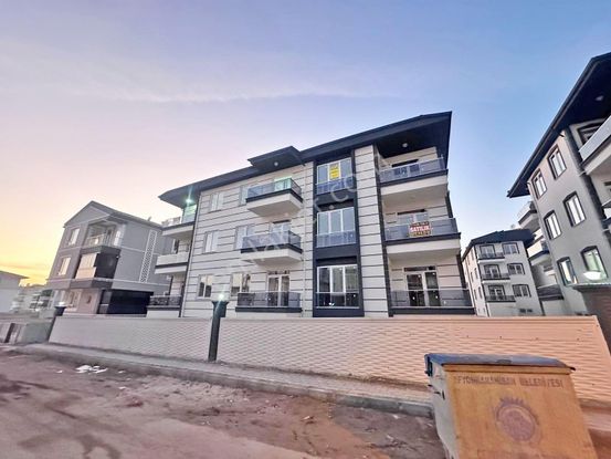 Afyon Üçok Emlaktan Fatih Mah Satılık Sıfır Lüx Arakat 3+1 Daire