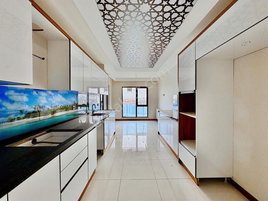 Çiftçioğullarından▃okullar Bölgesi Lüx Site İçerisinde 4+1 Daire