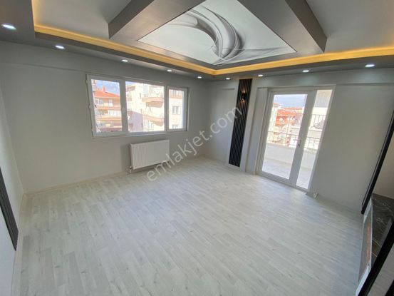 Yılmaz Gayrimenkul'den Pınarbaşı Mah 3+1 Katta Yapılı 135 M2 Ultra Lüx Yapılı