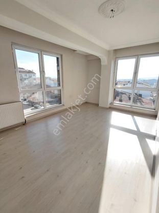 Satılık 3+1 Bakımlı Asansörlü Daire Güney Cephe