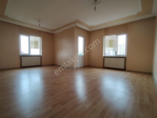 Mertcan Dan Yakacık Meydana Yürüme 32m2 Arsa Paylı 3+1 Balkonlu