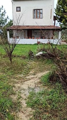 Acill !!!! Kuşadası Soğucak Ta Satılık 300 M2 Köşe Arsa