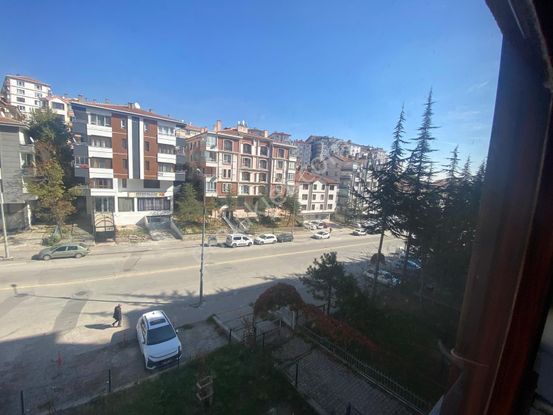 Altın Anahtardan 19 Mayıs Cd Üzeri Orta Kat Ön Cephe