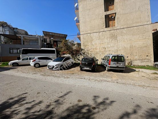 Karabağlar Barış Mah Köşe Konumda 150 M2 Satılık Arsa