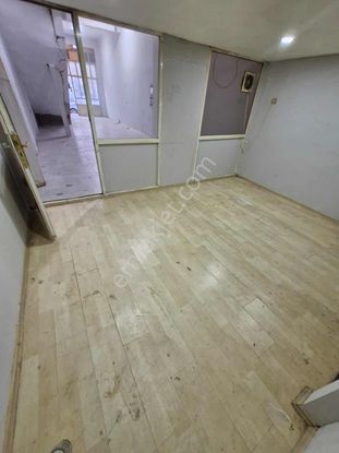 Karabağlar Sanayi Bölgesi Asmalı Durağı Yanı 100 M2 Dükkan