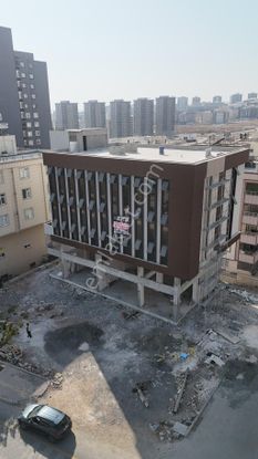 Jettir’den Satılık Komple Bina Cadde Üzerinde