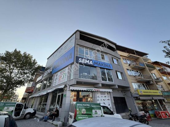 Cadde Üzerinde Müstakil Binada Kiralık 3+1 Daire