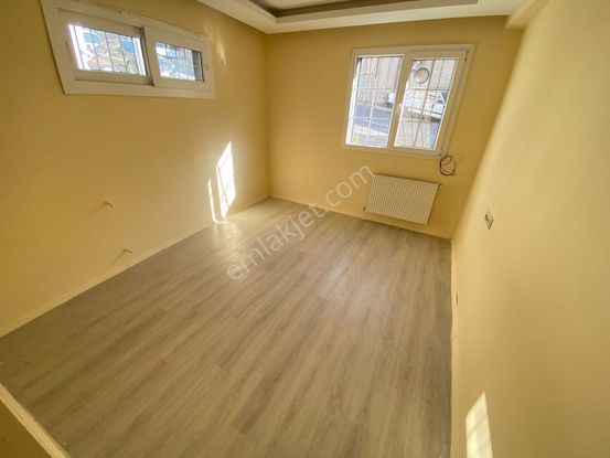 Acill Buca Çamlık Mah.de Uçanyol Yanı 2+0 50m2 Ayrı Mutfak D.gazlı Satılık Daire