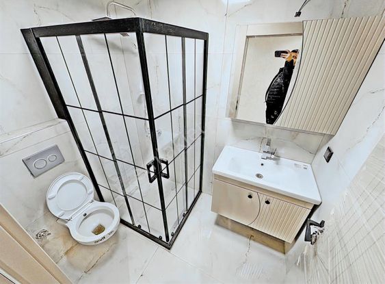 Keçiören'de_yeni_bina_kat_konumlu_altı_üstü_daire_geniş_2+1_