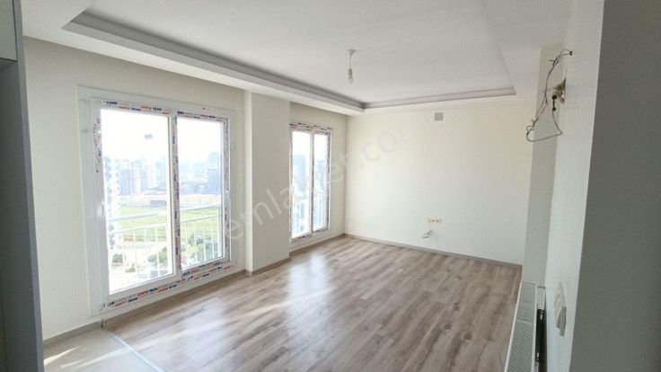 Atıcıdan Belediye Kaymakamlık Bitişiğinde Kombili Temiz 3+1 Dair