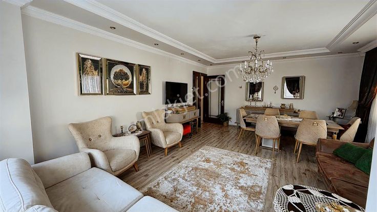 Bandırma Merkezde 3+1 Masrafsız Geniş Daire