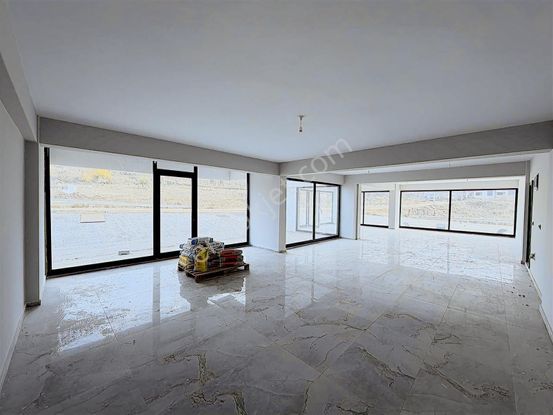 Demirtaş Sakaryada Çift Cepheli 110 M² Sıfır Kiralık İşyeri