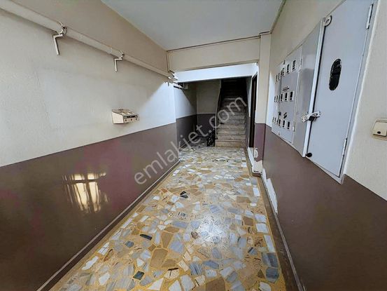 İncirli Caddesi Merkezi Konumda 2+1 Satılık Daire