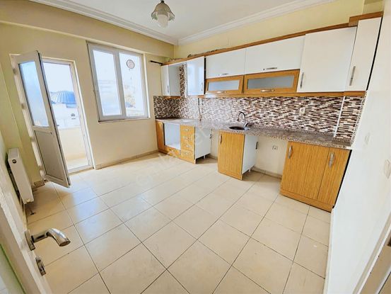 Çetin Gayrimenkulden Piri Reis Hamamı Yanı Kiralık 3+1 Daire