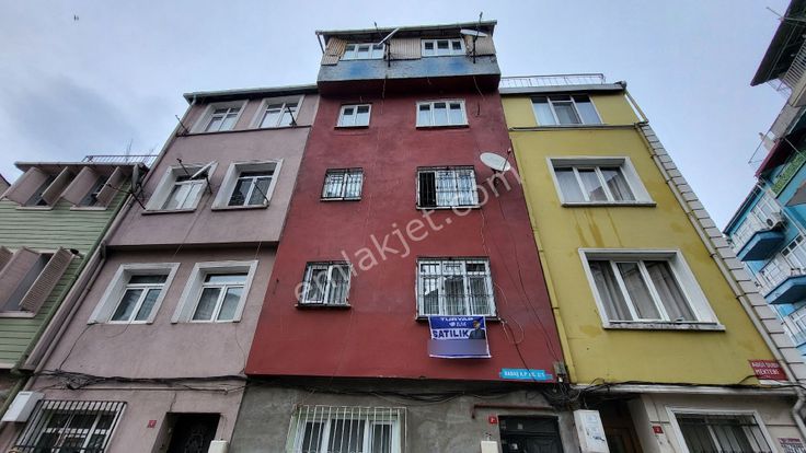 Fatih Balat Satılık 6 Katlı Deniz Manzaralı Bina