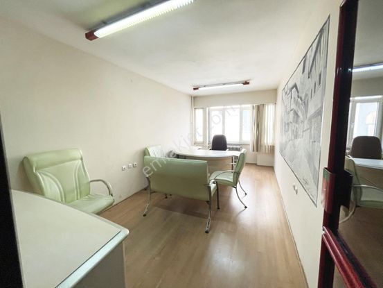 Bursa Osmangazi Merkezde Eşyalı Satılık Ofis