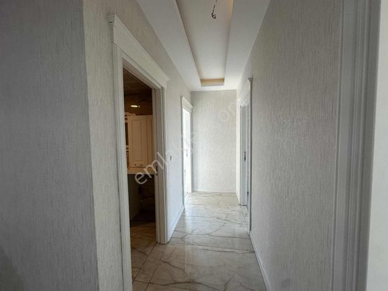 Bağcılar Bölgesi Göletli Park Karşısı Satılık Lüks 4+1