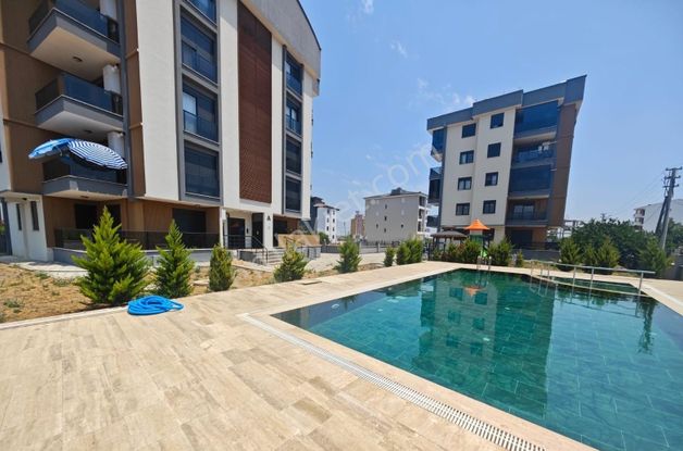 Döşemealtı Yeniköyde Havuzlu Site İçerisinde 2+1 Daire