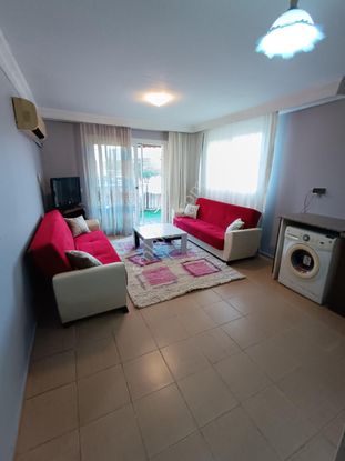 Yeşilyurt Metroya Yakın Full Eşyalı 1+1 Kiralık Daire – Müstakil Yapıda, 2. Kat!