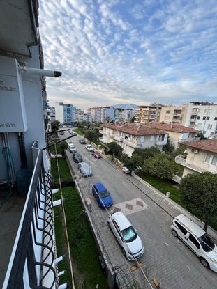Söke Atatürk'te Asansörlü,doğalgazlı,3+1 Kiralık Ara Kat Daire