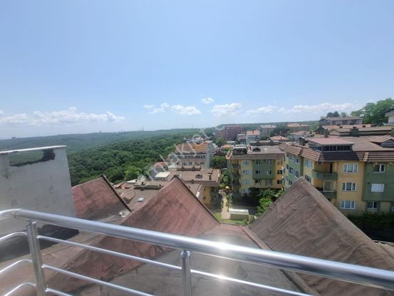 Sarıyer Bahçeköyde 100m2 2+1 Satılık Daire