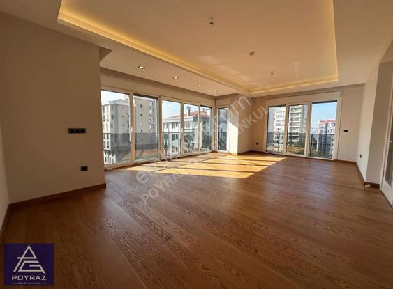 Poyraz'dan Fenerbahçe Kalamış Marinada Yeni Binada 140 M2 3+1