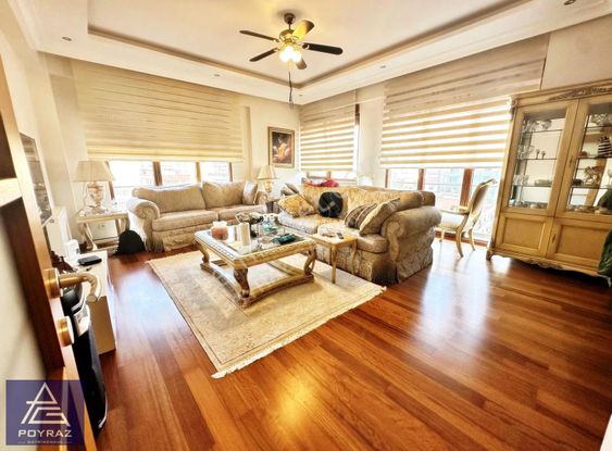 Poyraz'dan Suadiyede Bağdat Caddesine Yakın Binada 95 Net 3+1