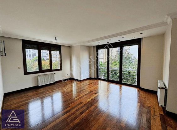 Poyraz'dan Fenerbahçede Prestijli Binada 120m2 3+1 Satılık Daire