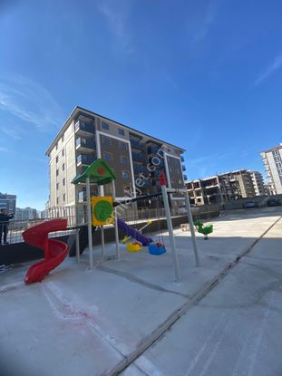 Isparta Muzaffer Türkeşde Satılık 3+1 Sıfır Daire