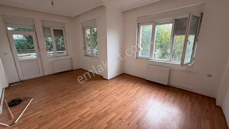 Eşyasız Doğalgazlı Ayrı Mutfaklı 1+1 Daire