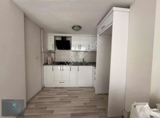 Hastane Yakını Genç Bina Da 2+1 Dgazlı Arakat Çift Cephe