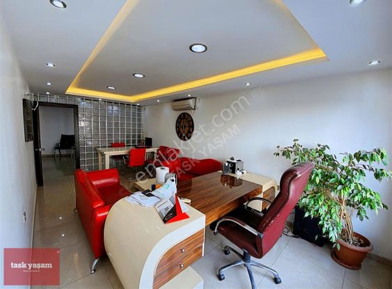 Gebze Yeni Çarşı Hüseyin Ağa İş Merkezinde Satılık 2+1 Büro&ofis