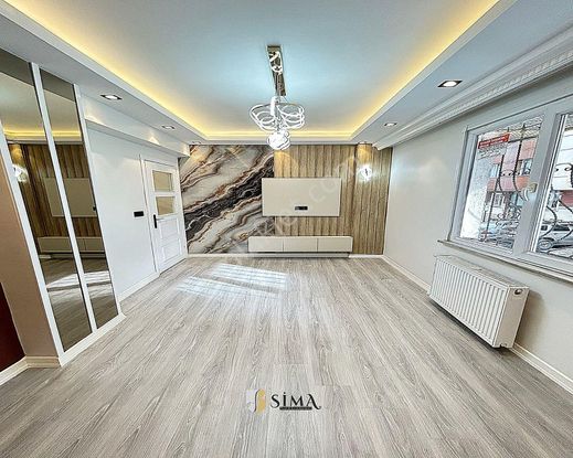 Sima Yapı'dan Metrobüse Yürüme Mesafesinde Balkonlu Dekorlu 2+1 Yüksek Giriş