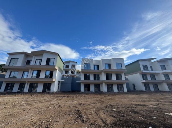 Alize Tatil Köyü Yanında Prestijli Sitede Satılık 3+1 Dubleks