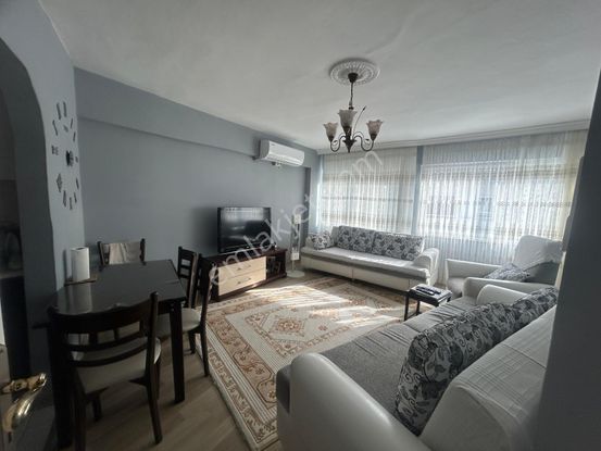 Çarşı İçinde Denize 100 Mt 2+1 Açık Mutfak Daire