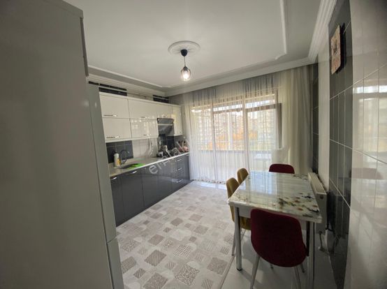 Bağcılar Millet Bahçesi Civarı Ataş Baran Yapı 3+1 Satılık Dairemiz